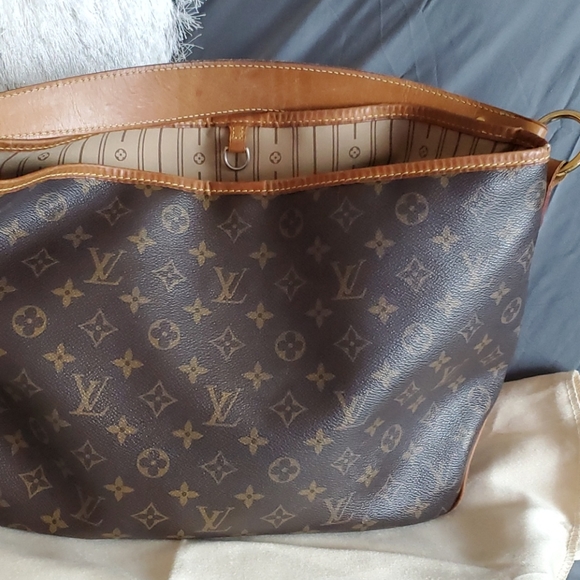 Louis Vuitton Delightful - Picture 2 of 11